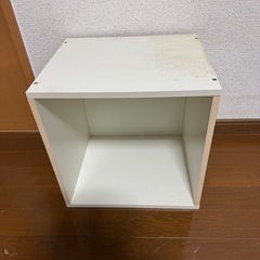 ② カラーボックス　収納
