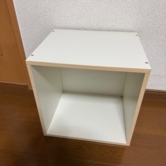 ④ カラーボックス　収納