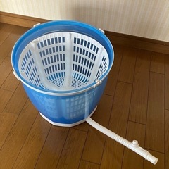 手まわし洗濯機の画像
