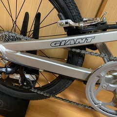 折り畳み　　GIANTの画像