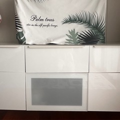 
IKEA テレビ台 無料でお譲りします（自取のみ）
