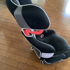 Carmate社製　エールベベ　チャイルドシート　極上品　3歳〜7歳用の画像