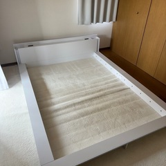 ロータイプダブルベッドの画像