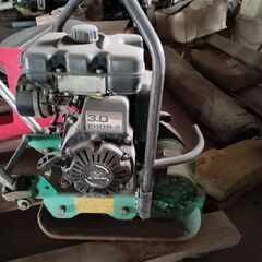 転圧機　コンパクター