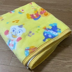 アンパンマン　冬用　敷きパット　120 70