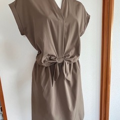 AVVワンピース　Sサイズ