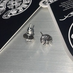 CH　クロムハーツ　両耳ピアス　キャッチ付き