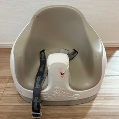 Bumbo（バンボ）ベビーソファ（ベルト付き）