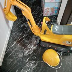 コマツ　ショベルカー　ヘルメット付き
