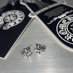 CH クロムハーツ　両耳ピアス　キャッチ付き