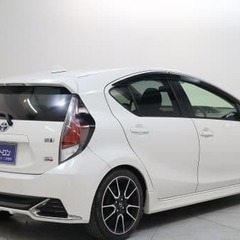 【自社ローン対象】トヨタ　アクア　メモリーナビ　ハーフレザーシート　エアロ　 バックカメラの画像