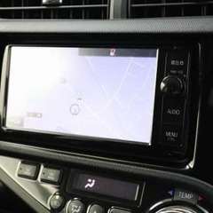 【自社ローン対象】トヨタ　アクア　メモリーナビ　ハーフレザーシート　エアロ　 バックカメラの画像