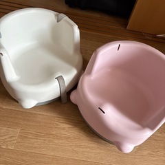 子供用の椅子セットの画像