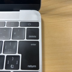 MacBook 2016 8GB SSD 256Gの画像