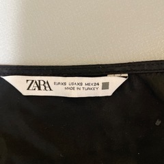 ZARA トップス　XS レディースの画像