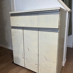 キッチンカウンター　ゴミ箱付き