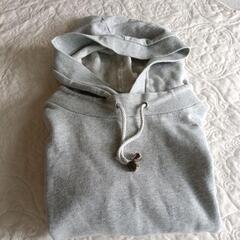 グレー　スゥエットパーカー　美品