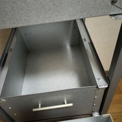 ブリキ キャビネットの画像