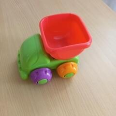 ダンプカー