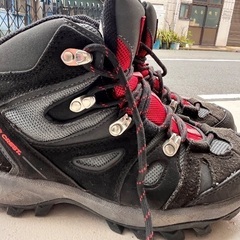 22.5センチ　トレッキングシューズの画像