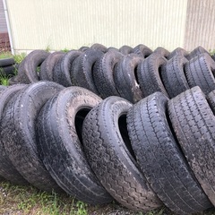 11R22.5 タイヤ12r22.5  無料の画像