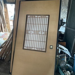 古いドア。