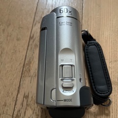 【中古美品】SONY デジタルビデオカメラレコーダー SX41 シルバー DCR-SX41/Sの画像