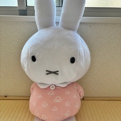 ミッフィーぬいぐるみ