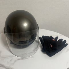 バイクヘルメットと手袋