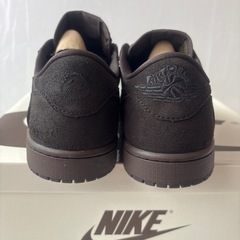 Travis Scott × Nike Air Jordan 1 Low OG SP " Velvet Brown & Dark Mocha の画像