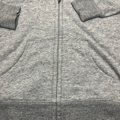 ユニクロジップアップパーカー　130センチの画像