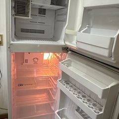 日立2ドア冷凍冷蔵庫の画像
