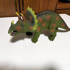 [美品] 巨大恐竜フィギュア　3点セットの画像