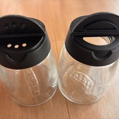 IKEA 調味料ボトルの画像