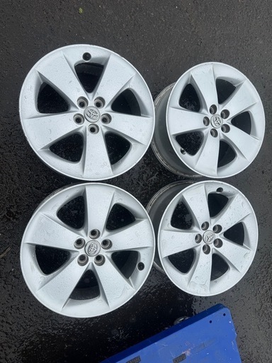 プリウス30純正ホイール