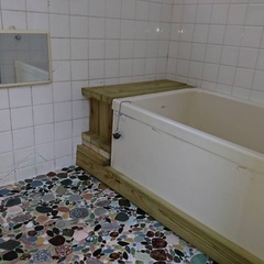 小手指駅が最寄駅になります。家賃39000円　2階建一戸建ての2DKです。エアコン２台あり。駐車場なし。バイクは可能。 - 不動産