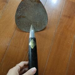 レンガ鏝