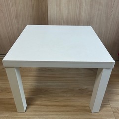 IKEAローテーブル