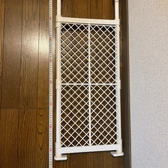 突っ張り棚の画像