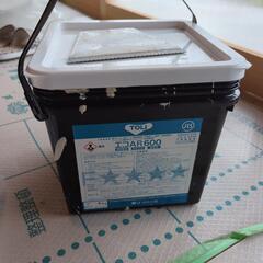 エコAR600　ビニル床材用接着剤