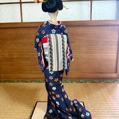 市松人形　ガラスケース入りの画像
