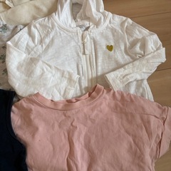 女の子服　90cm　の画像