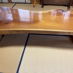 テーブル