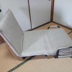 折り畳み式ベッドの画像