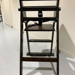 テーブル＆ベルト付きベビーチェア折りたたみ式の画像