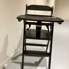 テーブル＆ベルト付きベビーチェア折りたたみ式の画像