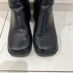 グレイル　スクエアトゥロングブーツ
の画像