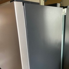 HITACHI ノンフロン冷凍冷蔵庫　R-27SV
の画像