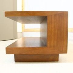 IDEE(イデー)で取り扱われていたATINO SOFA TABLE(アティーノ ソファ テーブル)です。ウォルナット材を使用した北欧風 リビングテーブル。スッキリしたデザインはサイドテーブルにも♪の画像