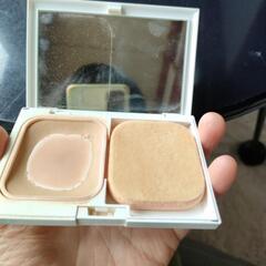 マキアージュ　ファンデーションケースの画像